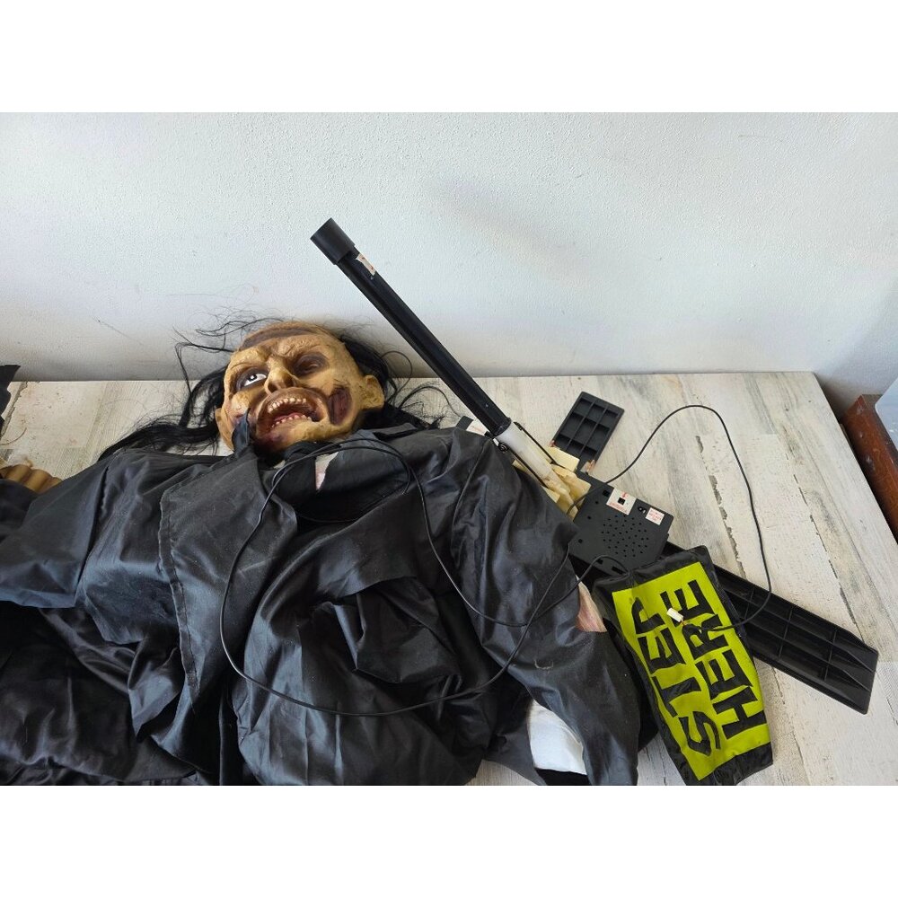 Tekky AS IS rising grave‎ zombie Halloween prop decor